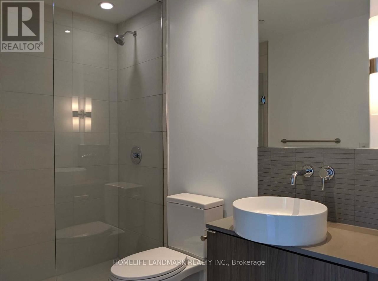 3906 - 161 ROEHAMPTON AVENUE Image 3