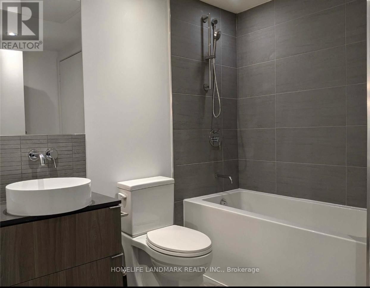 3906 - 161 ROEHAMPTON AVENUE Image 5