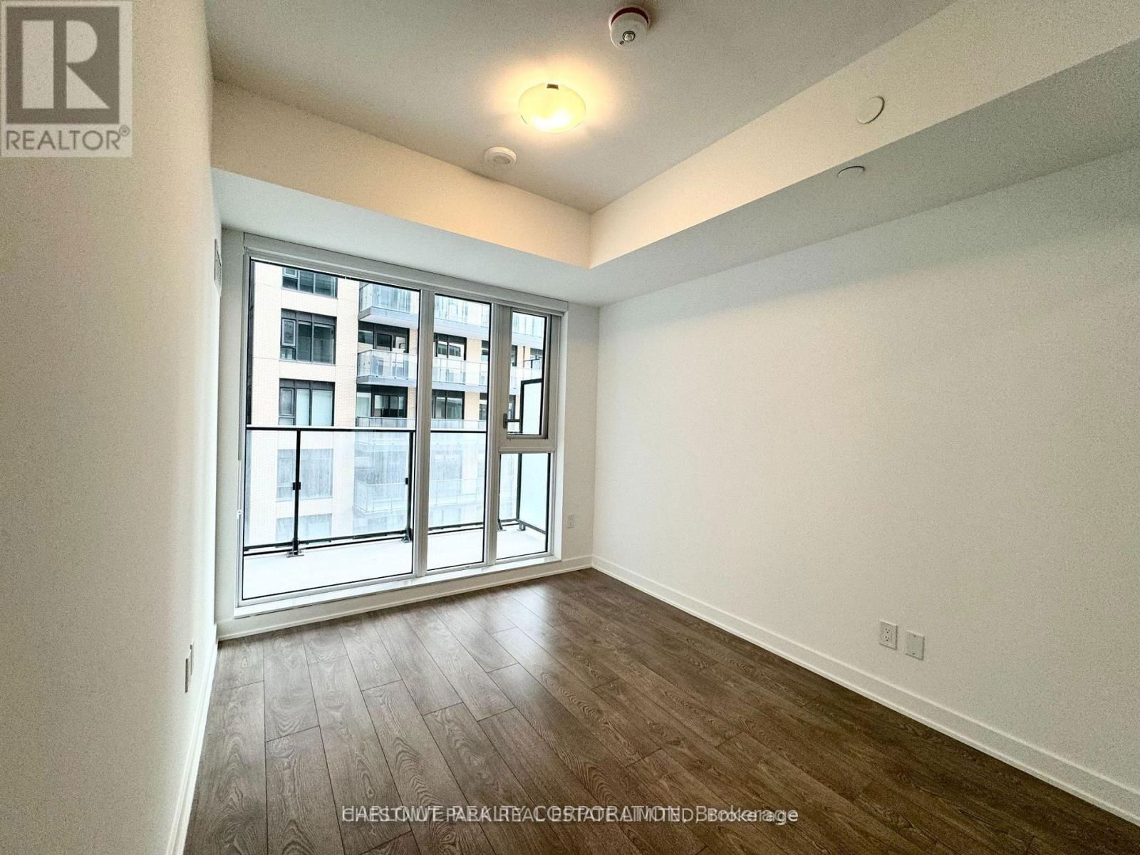 627 - 543 RICHMOND STREET WEST Image 3
