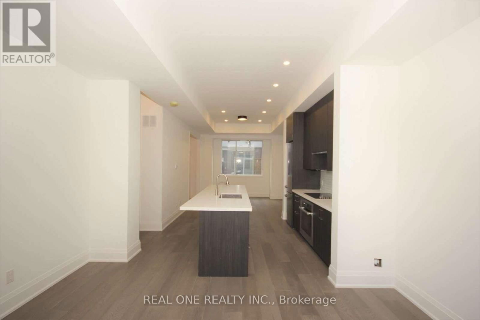 4 - 35 DERVOCK CRESCENT Image 3