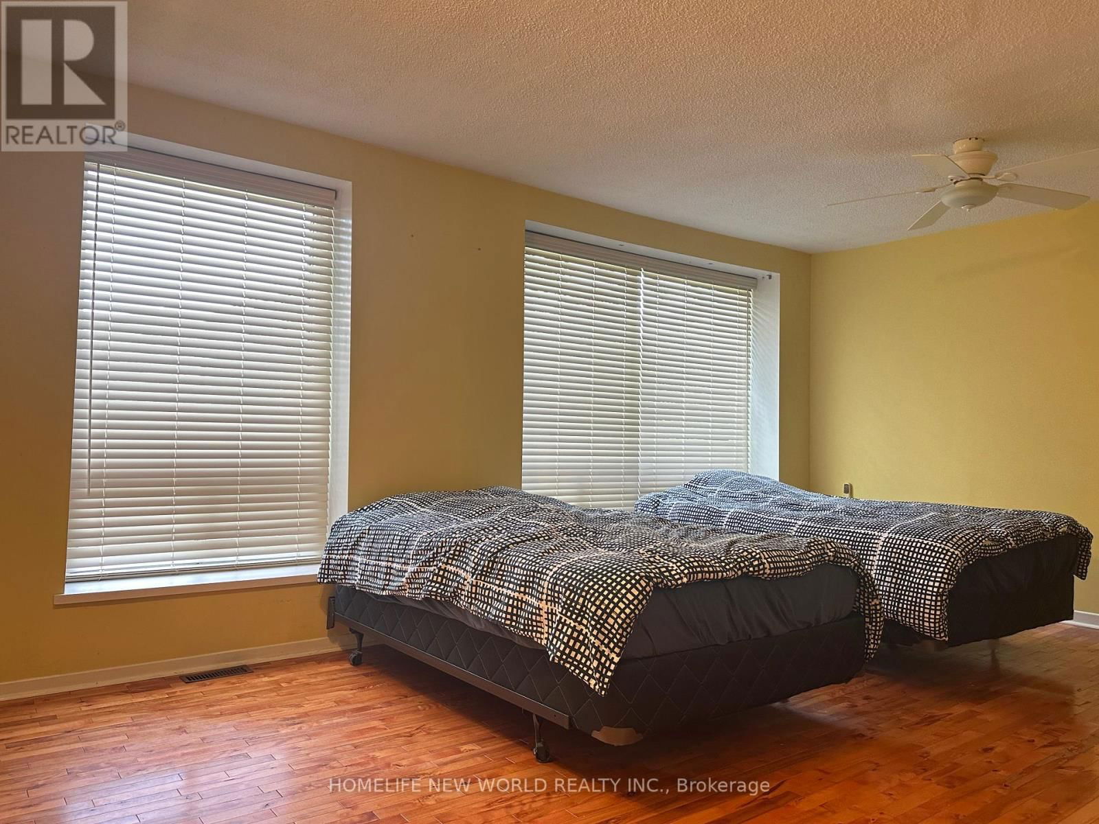 7 - 69 UPPER CANADA DRIVE Image 10