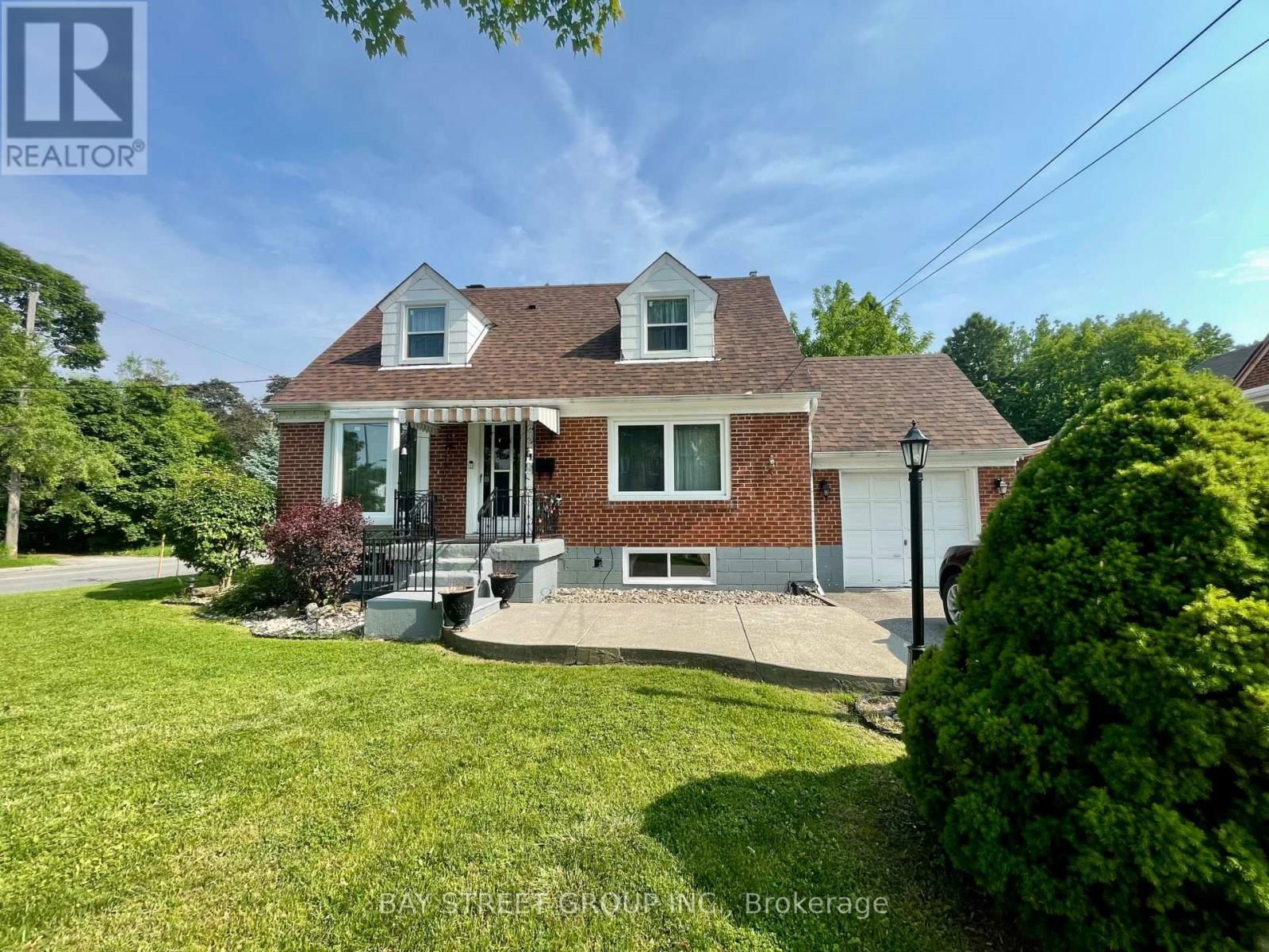 1 DEVONDALE AVENUE WEST Image 14