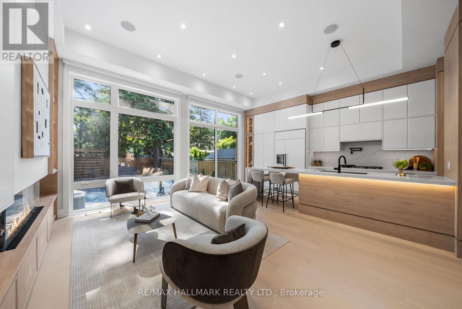 112 RANDOLPH ROAD Image 13