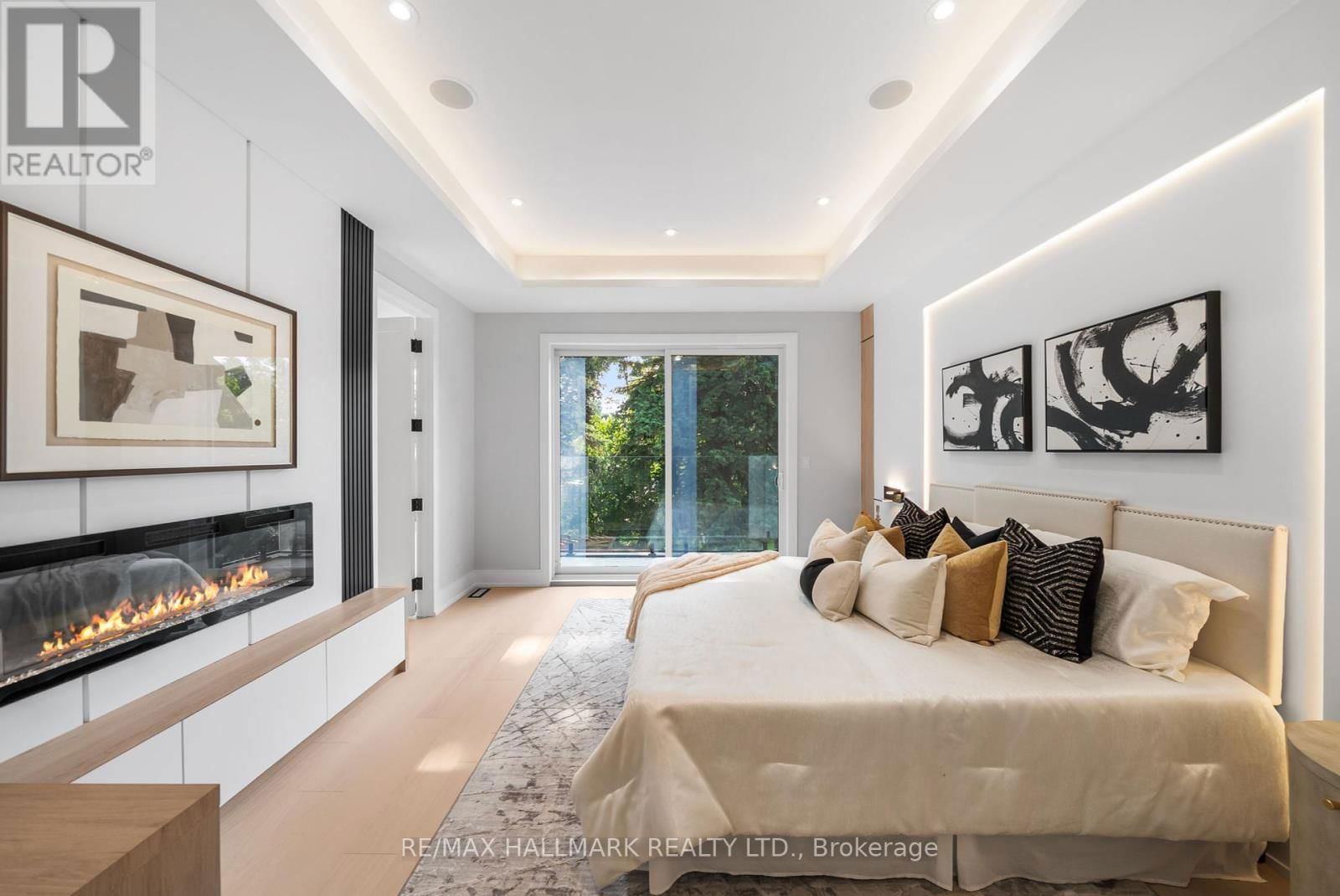 112 RANDOLPH ROAD Image 23