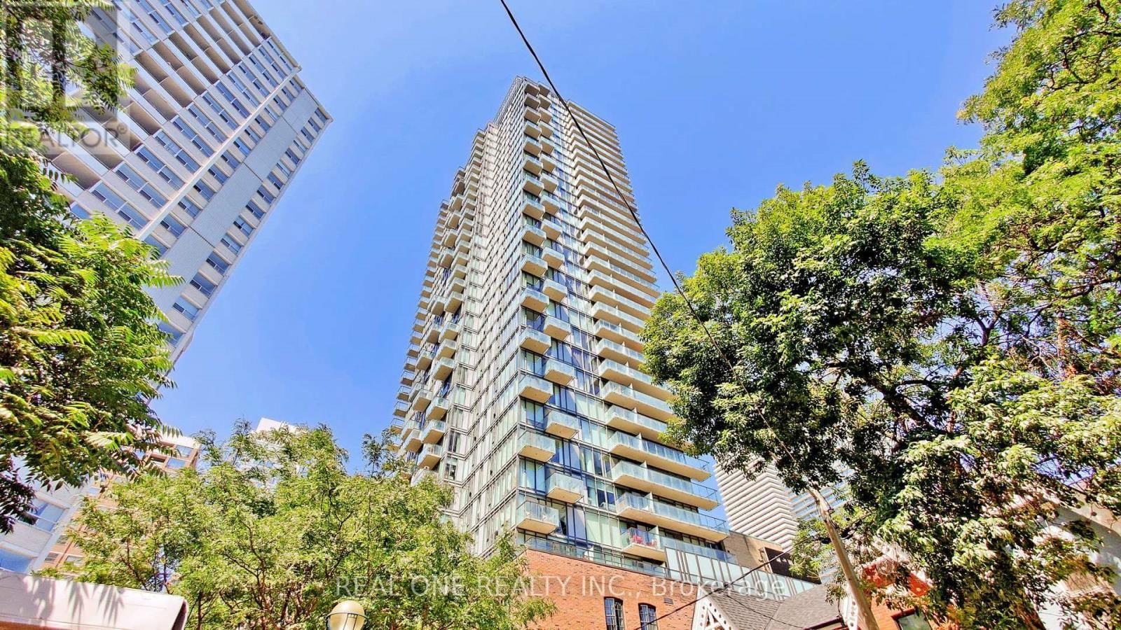 1004 - 75 ST NICHOLAS STREET Image 1