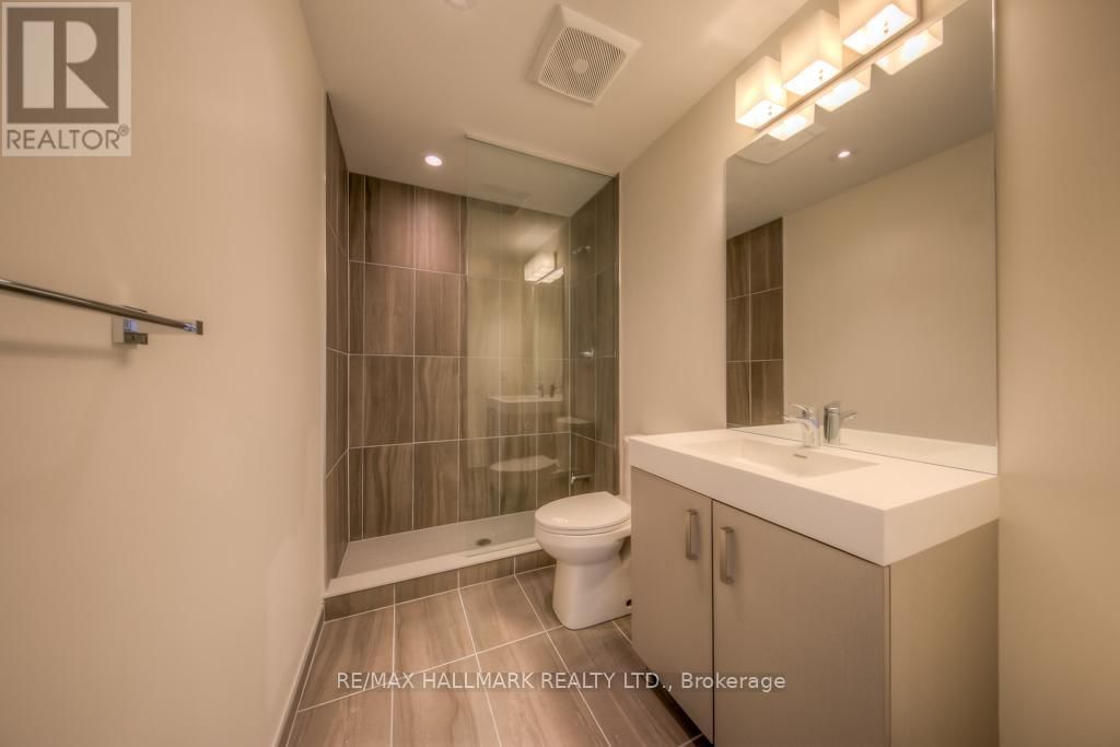 702 - 17 DUNDONALD STREET Image 15