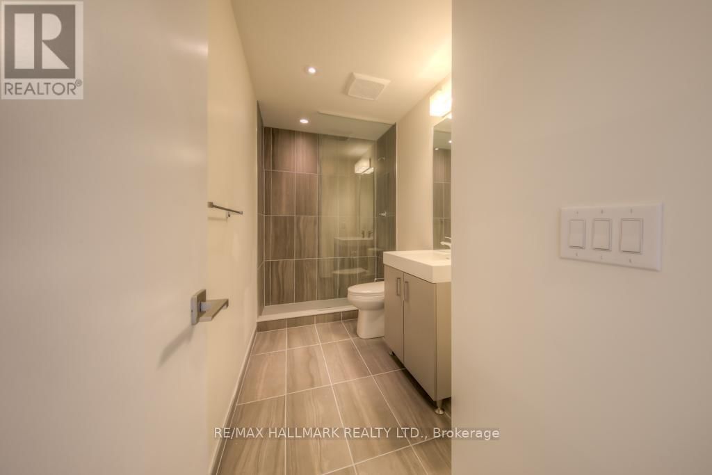702 - 17 DUNDONALD STREET Image 16