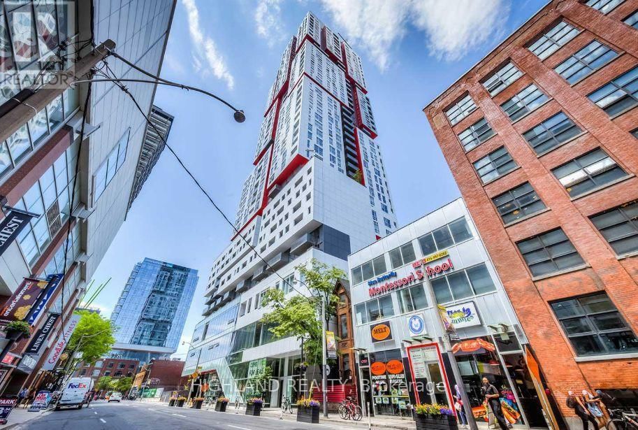 1801 - 318 RICHMOND STREET WEST Image 1
