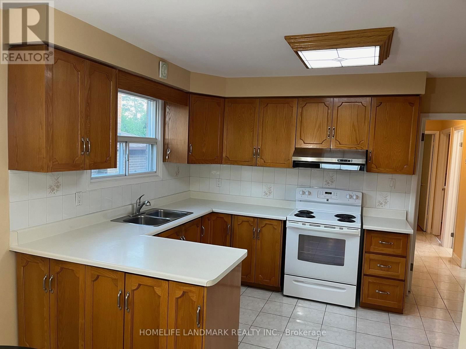 Main - 56 MENTOR BOULEVARD Image 3