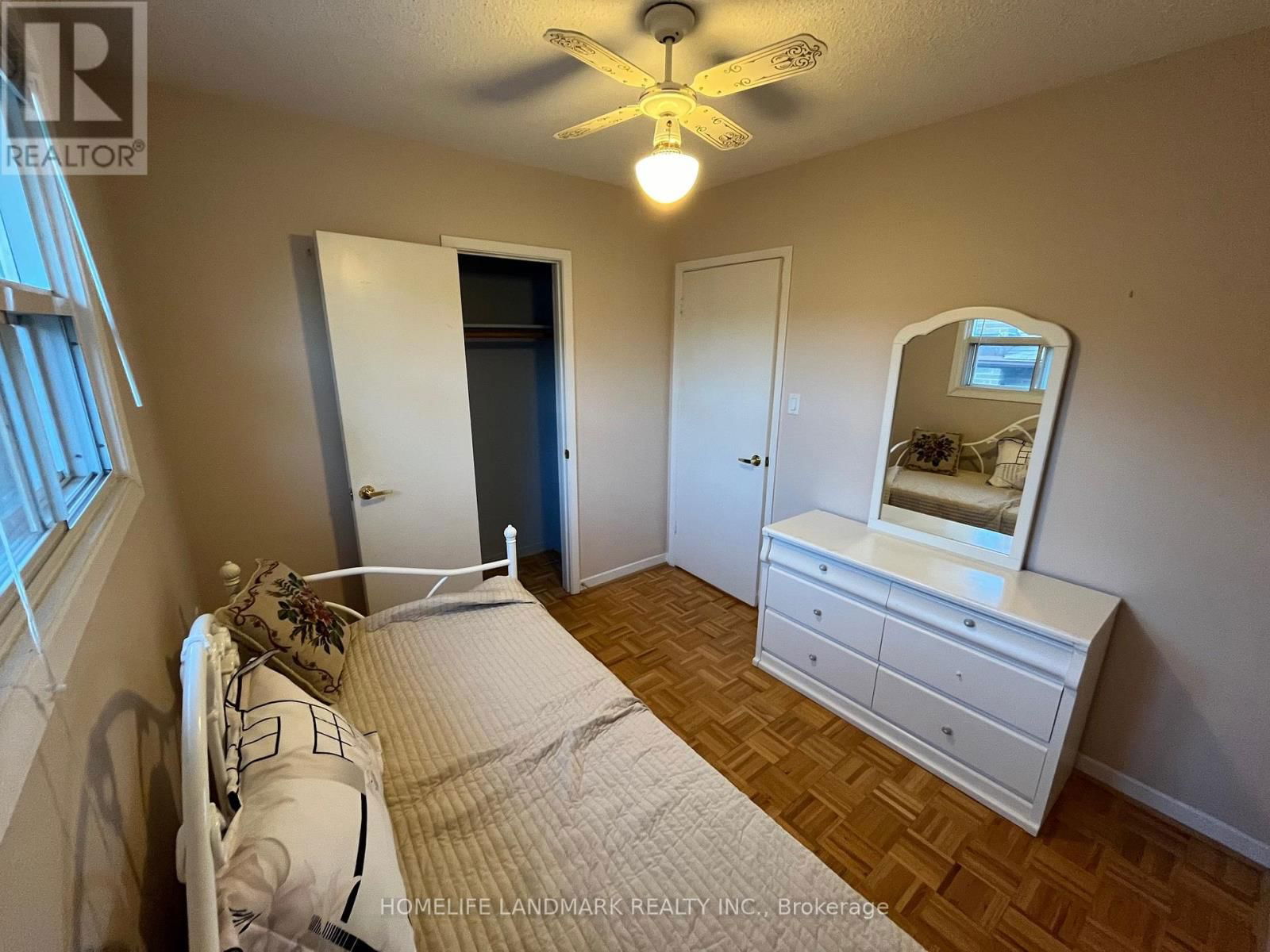 Main - 56 MENTOR BOULEVARD Image 8
