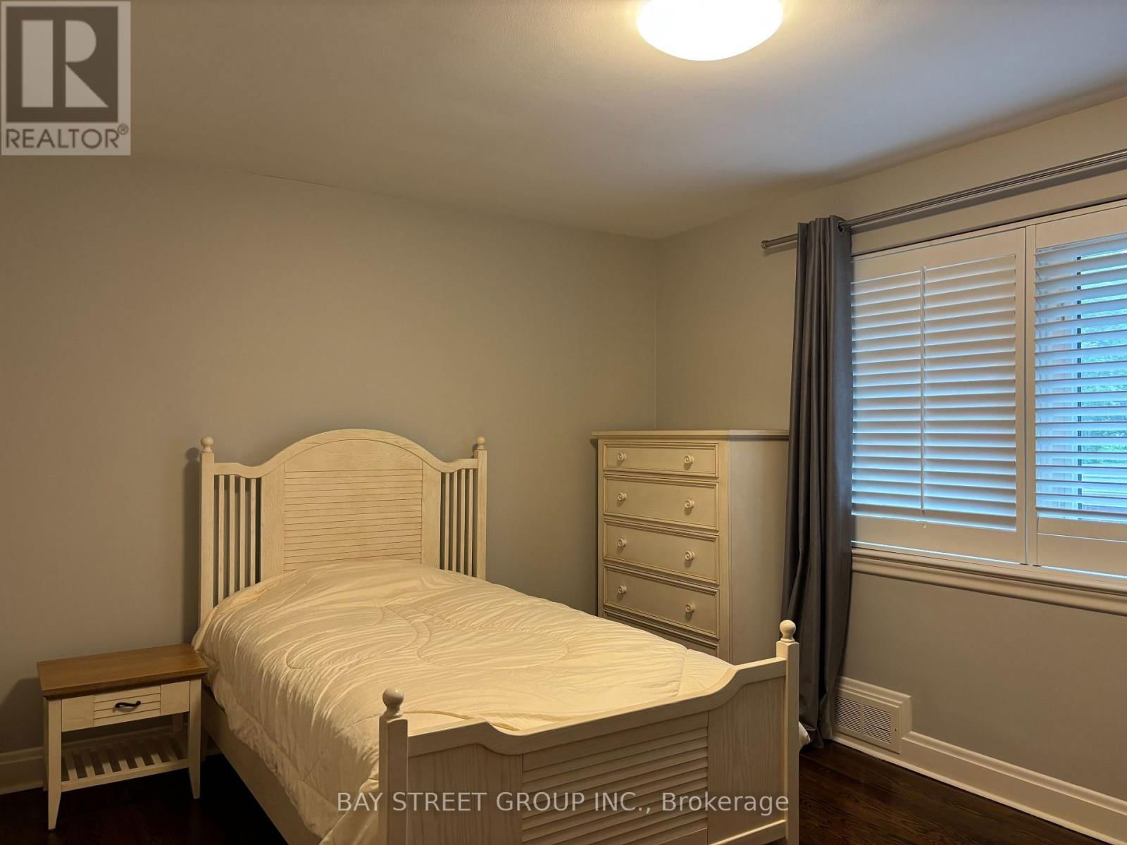 16 OVERDALE ROAD Image 13