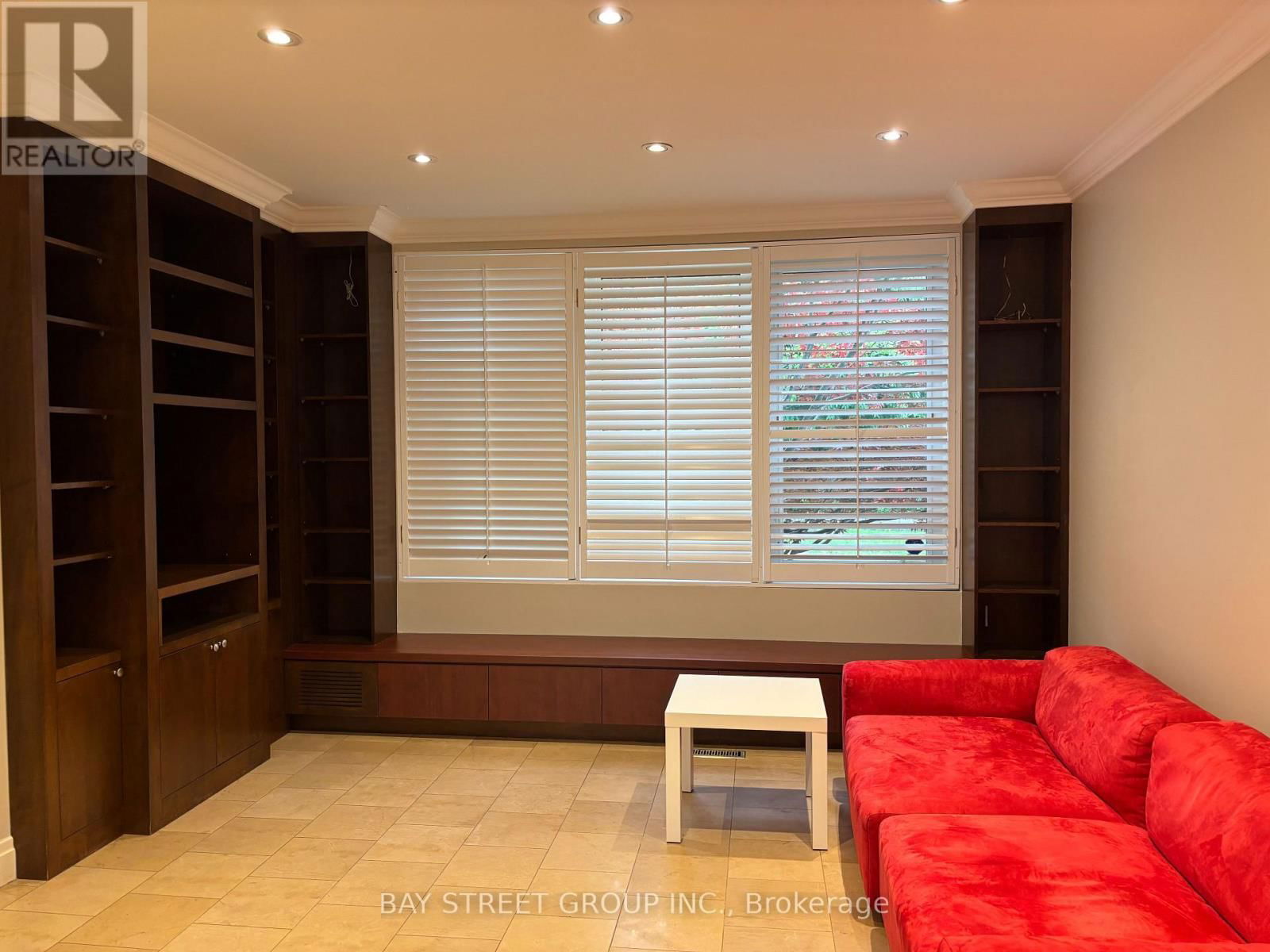 16 OVERDALE ROAD Image 7