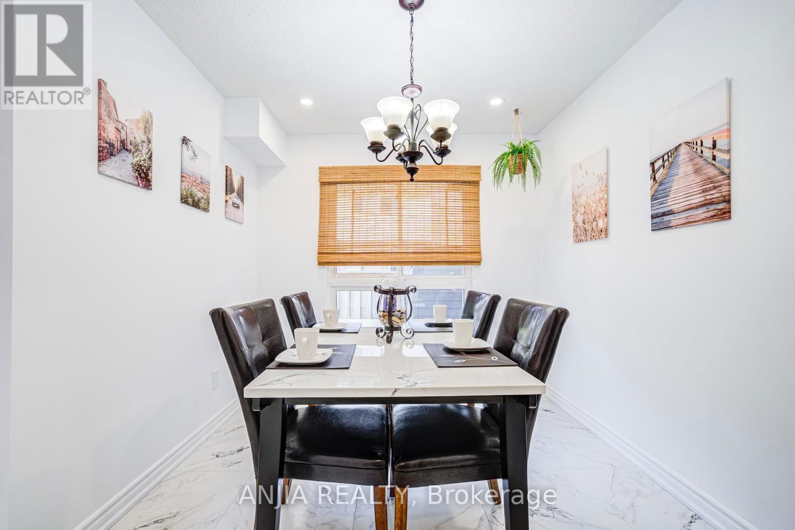 95 ROCK FERN WAY Image 16
