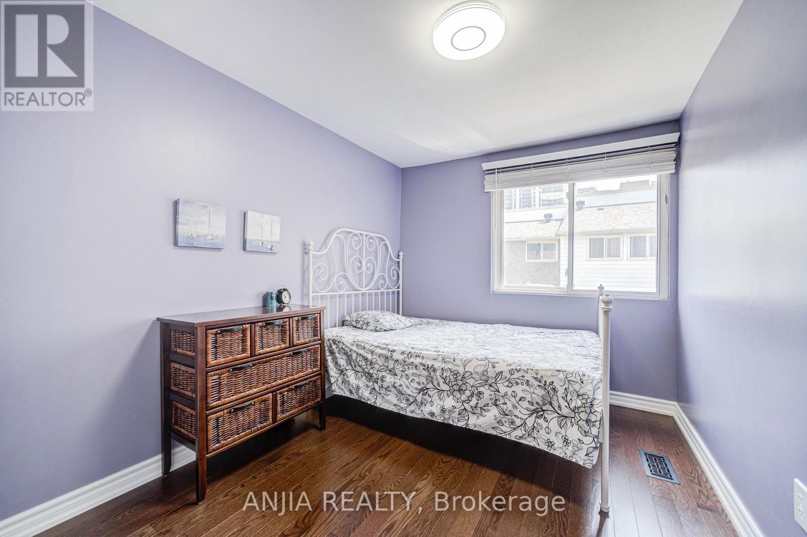95 ROCK FERN WAY Image 29