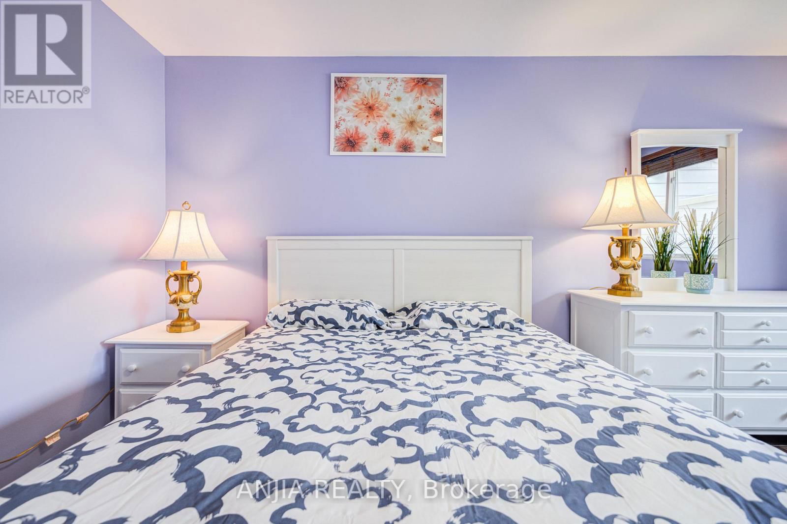95 ROCK FERN WAY Image 31