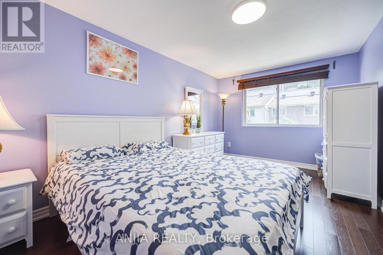 95 ROCK FERN WAY Image 32