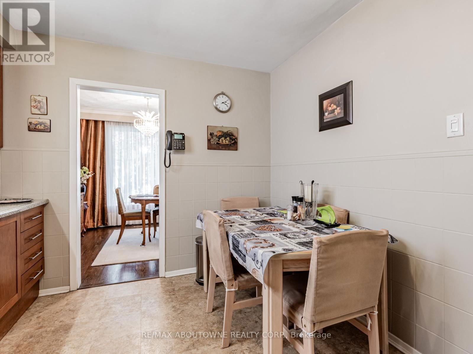 17 MAUREEN DRIVE Image 13