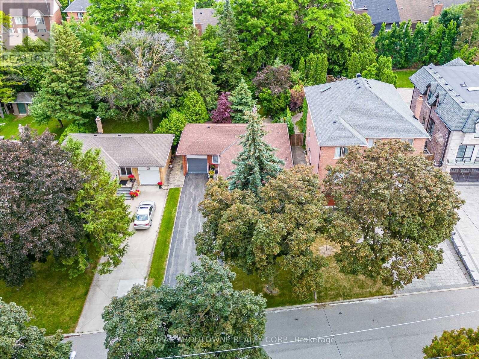 17 MAUREEN DRIVE Image 41