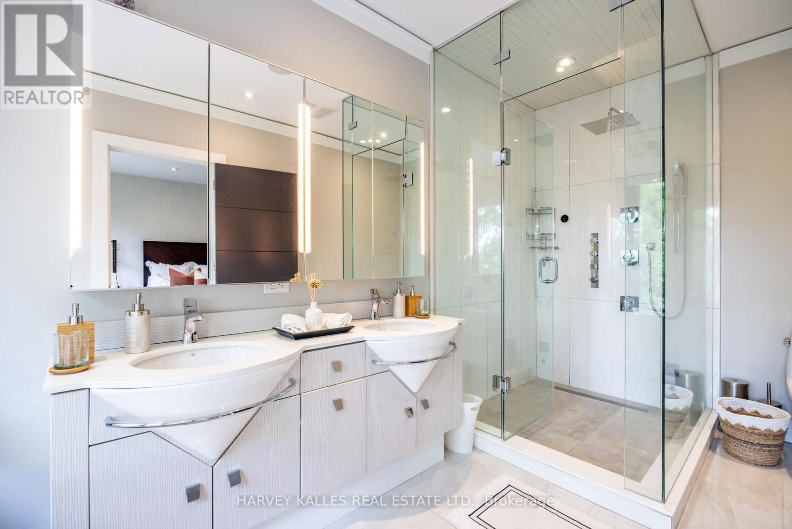 397 SOUDAN AVENUE Image 21