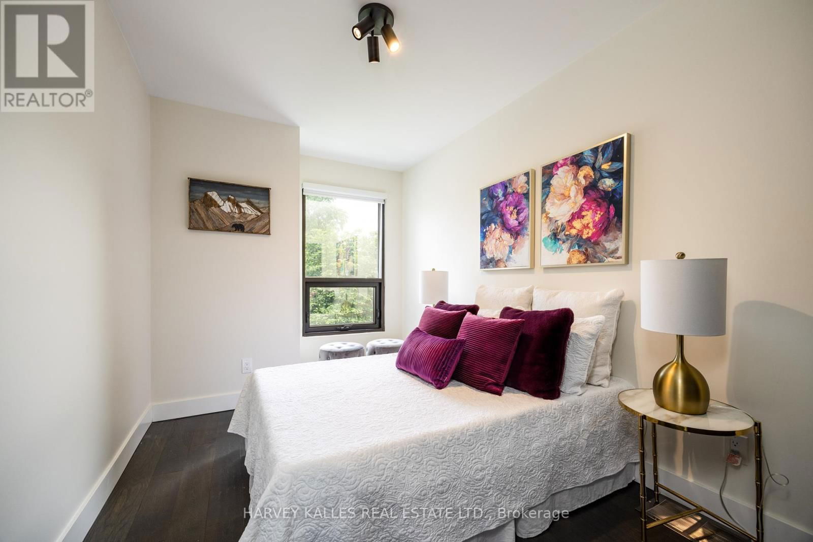 397 SOUDAN AVENUE Image 28