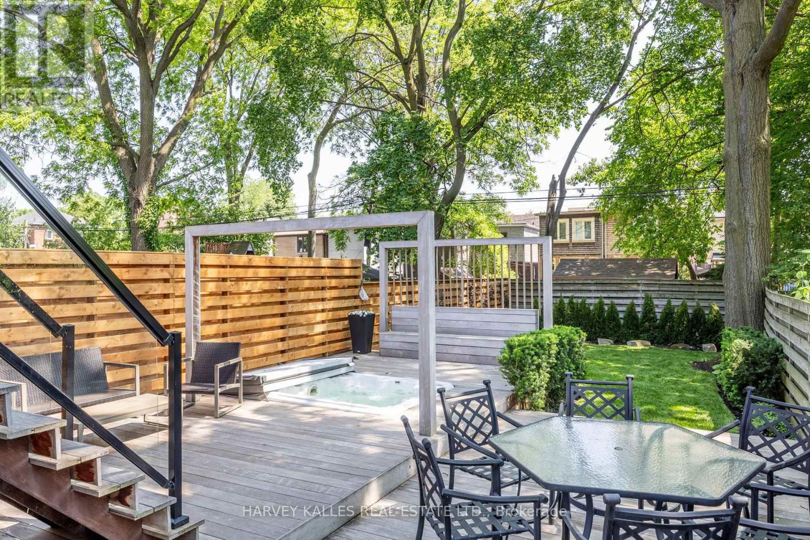 397 SOUDAN AVENUE Image 37