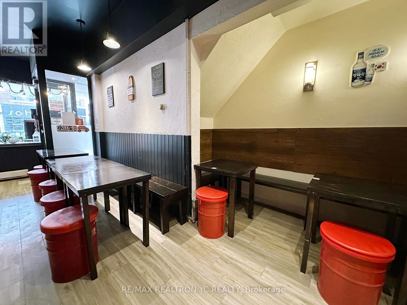 599 BLOOR STREET WEST Image 5