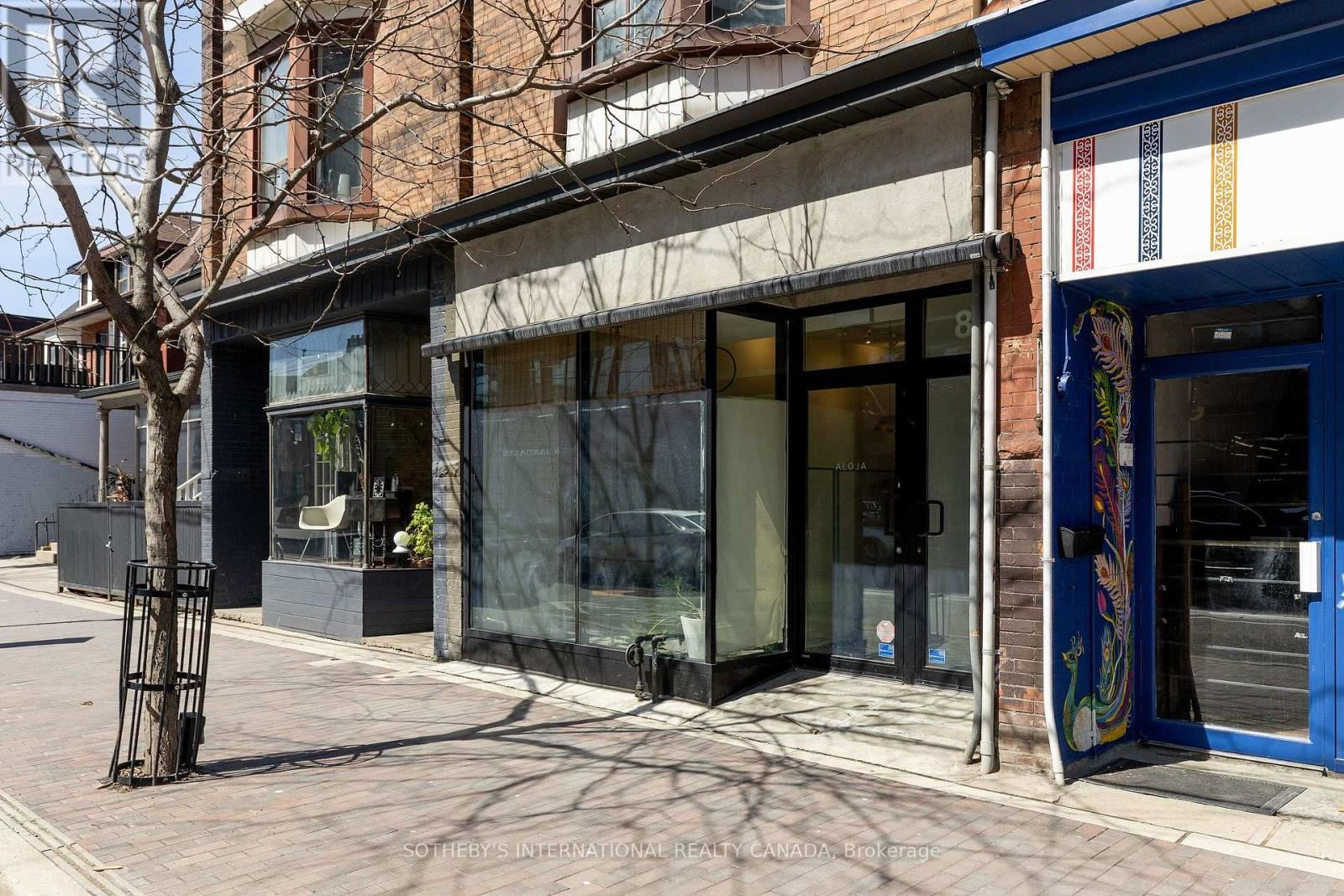 872 COLLEGE STREET Image 1