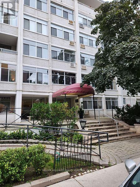 402 - 335 LONSDALE ROAD Image 1