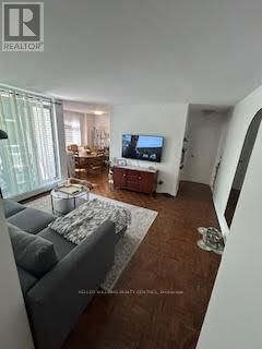 402 - 335 LONSDALE ROAD Image 5