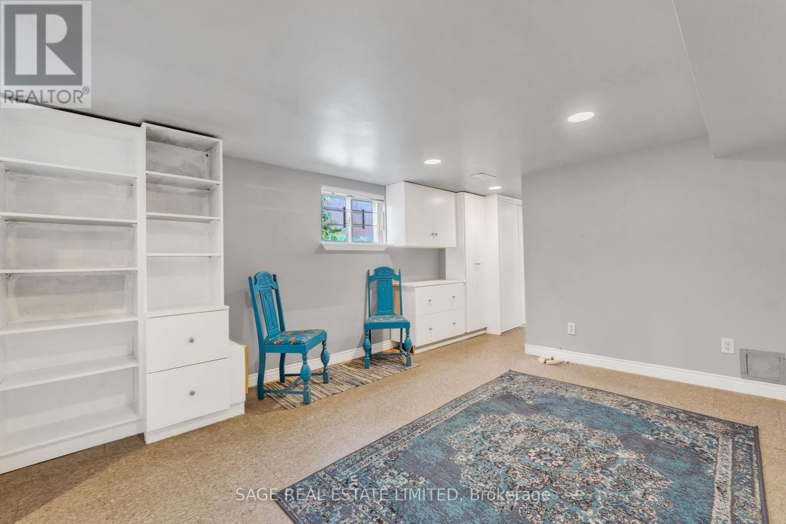451 GLENHOLME AVENUE Image 13