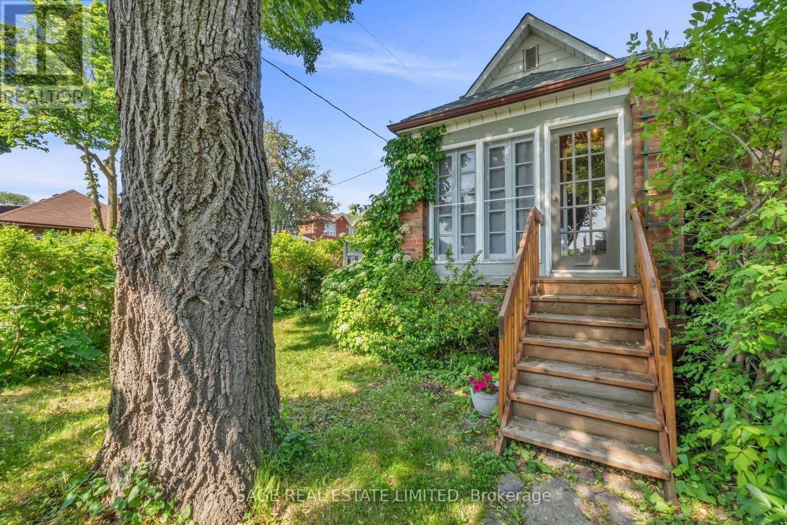 451 GLENHOLME AVENUE Image 28