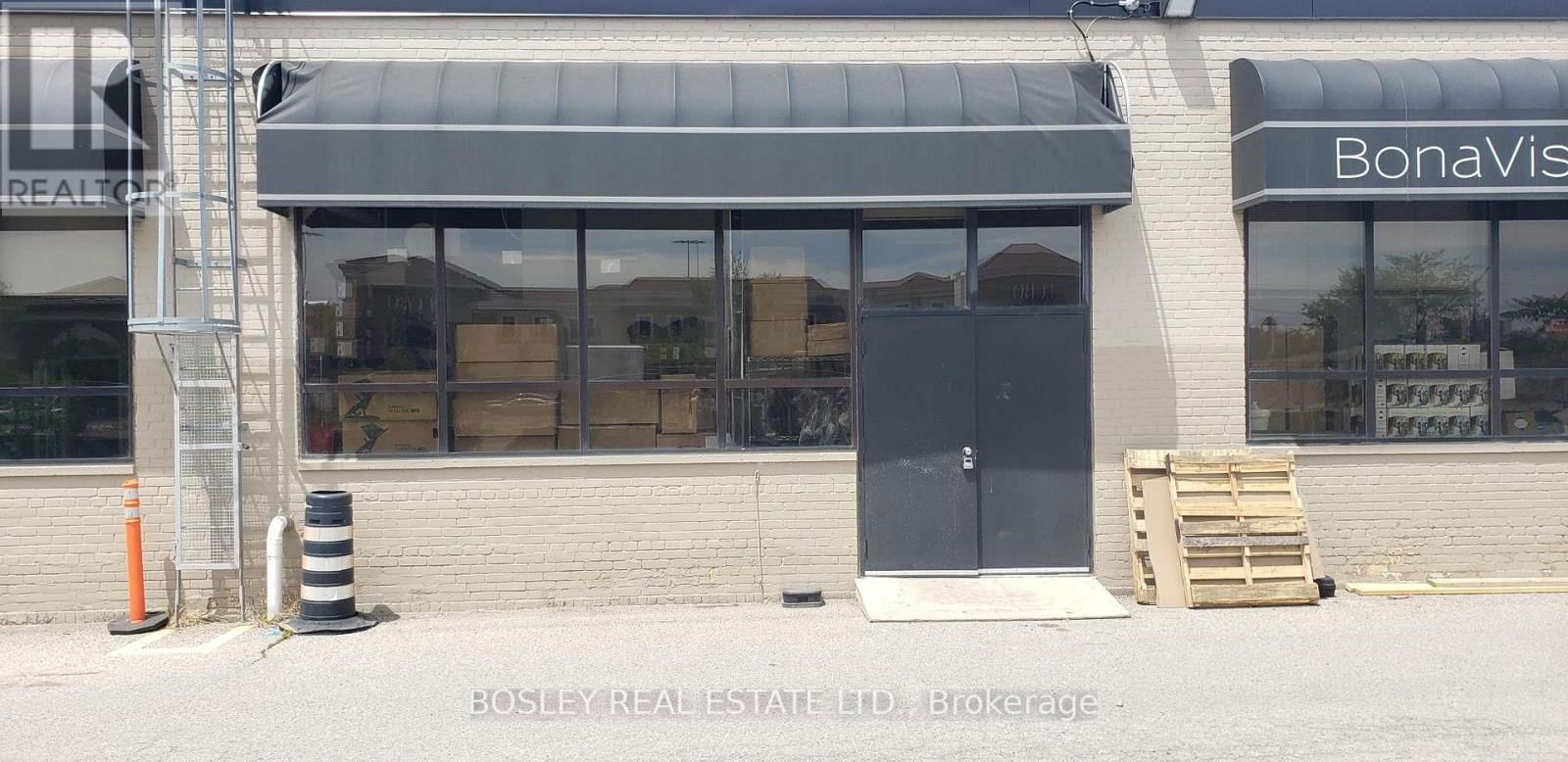 #3 - 105 VANDERHOOF AVENUE Image 14