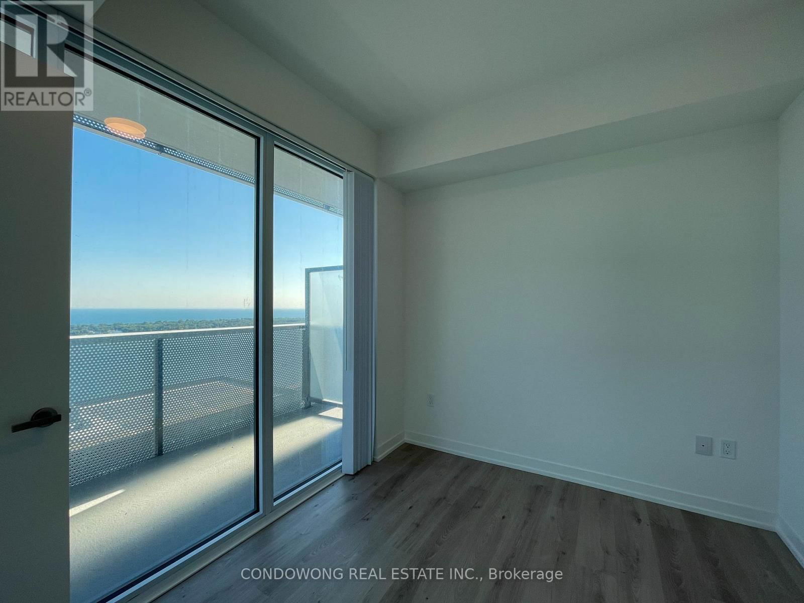 5106 - 138 DOWNES STREET Image 4