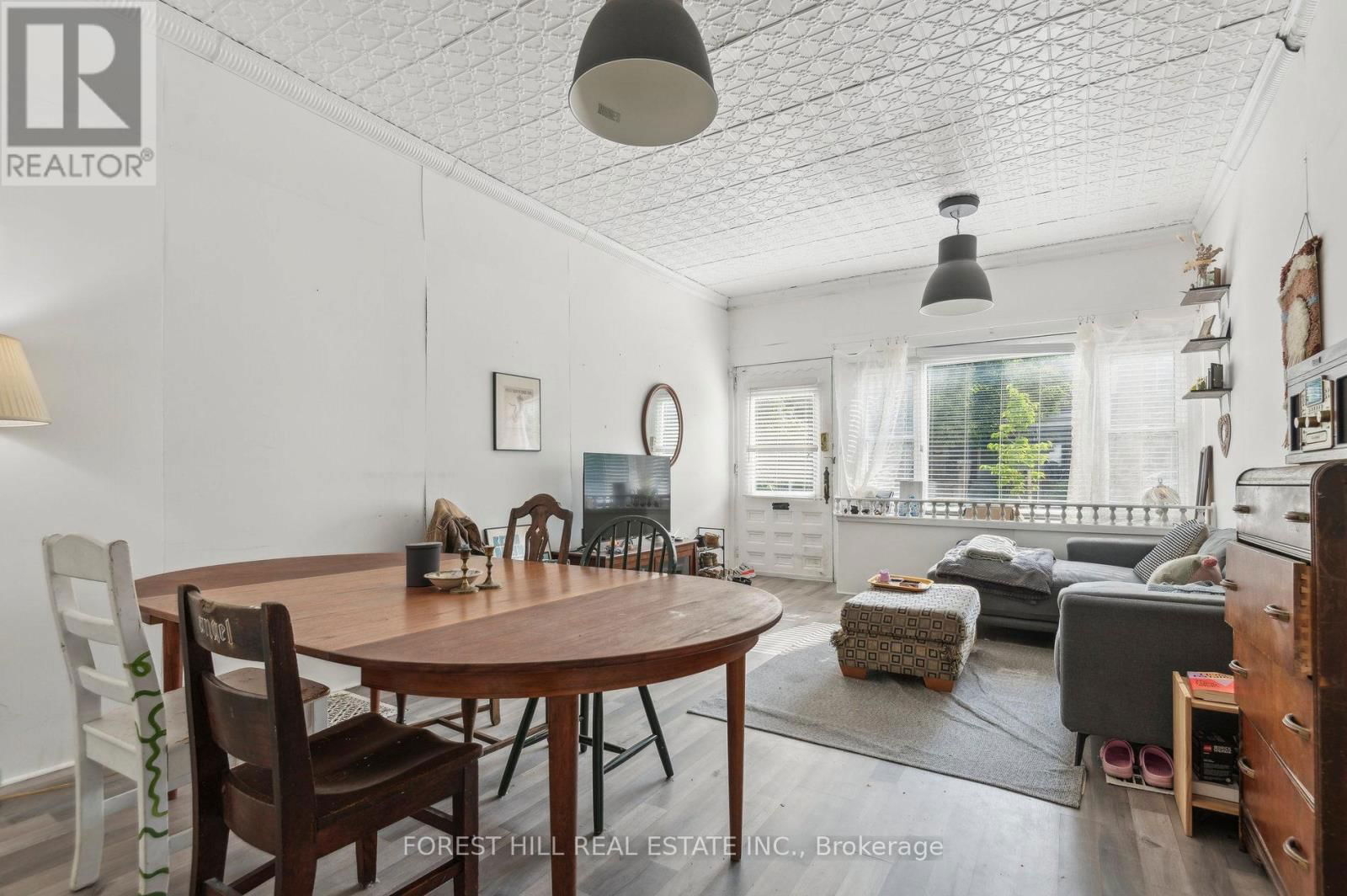625 CRAWFORD STREET Image 5