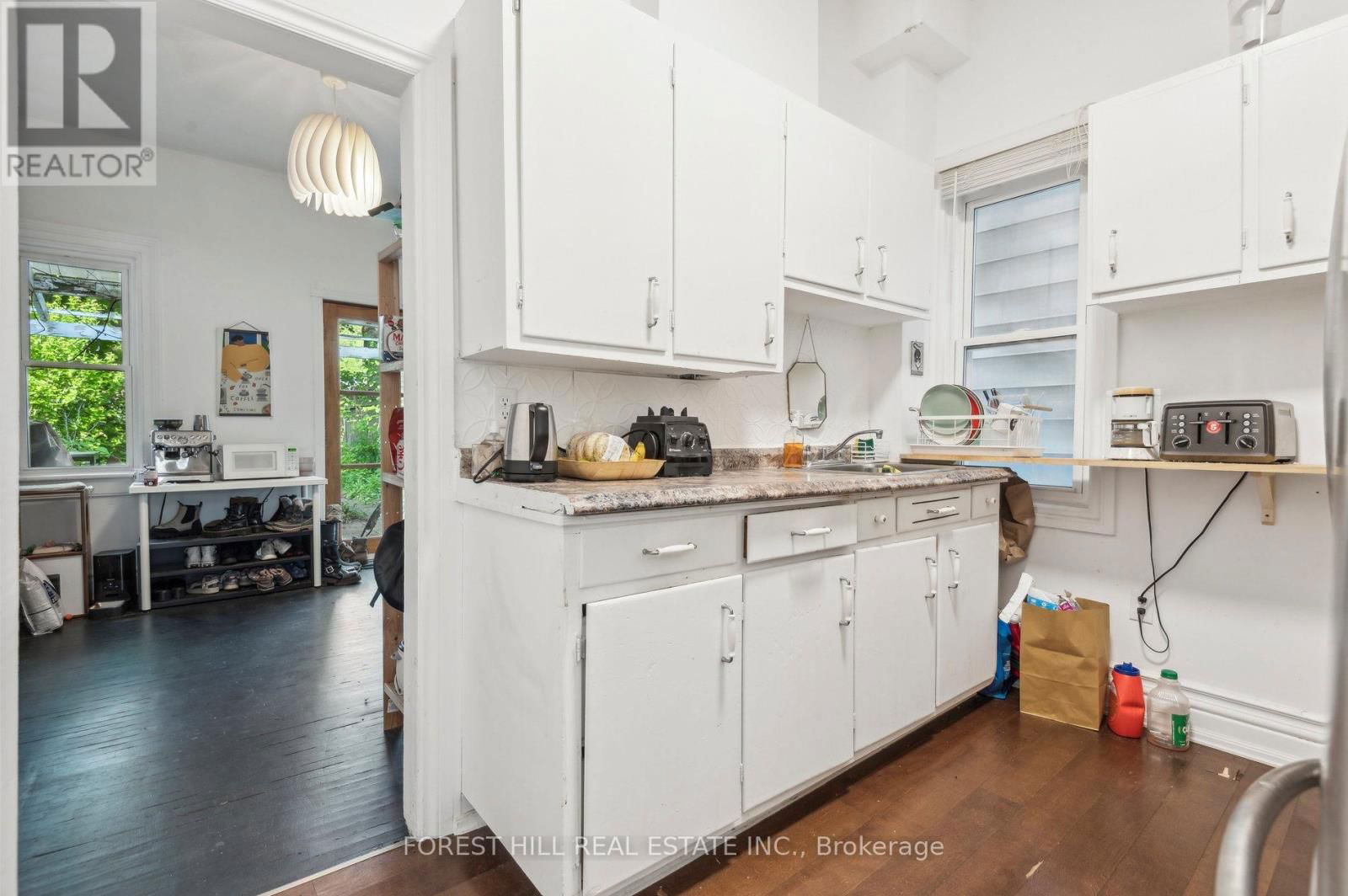 625 CRAWFORD STREET Image 7