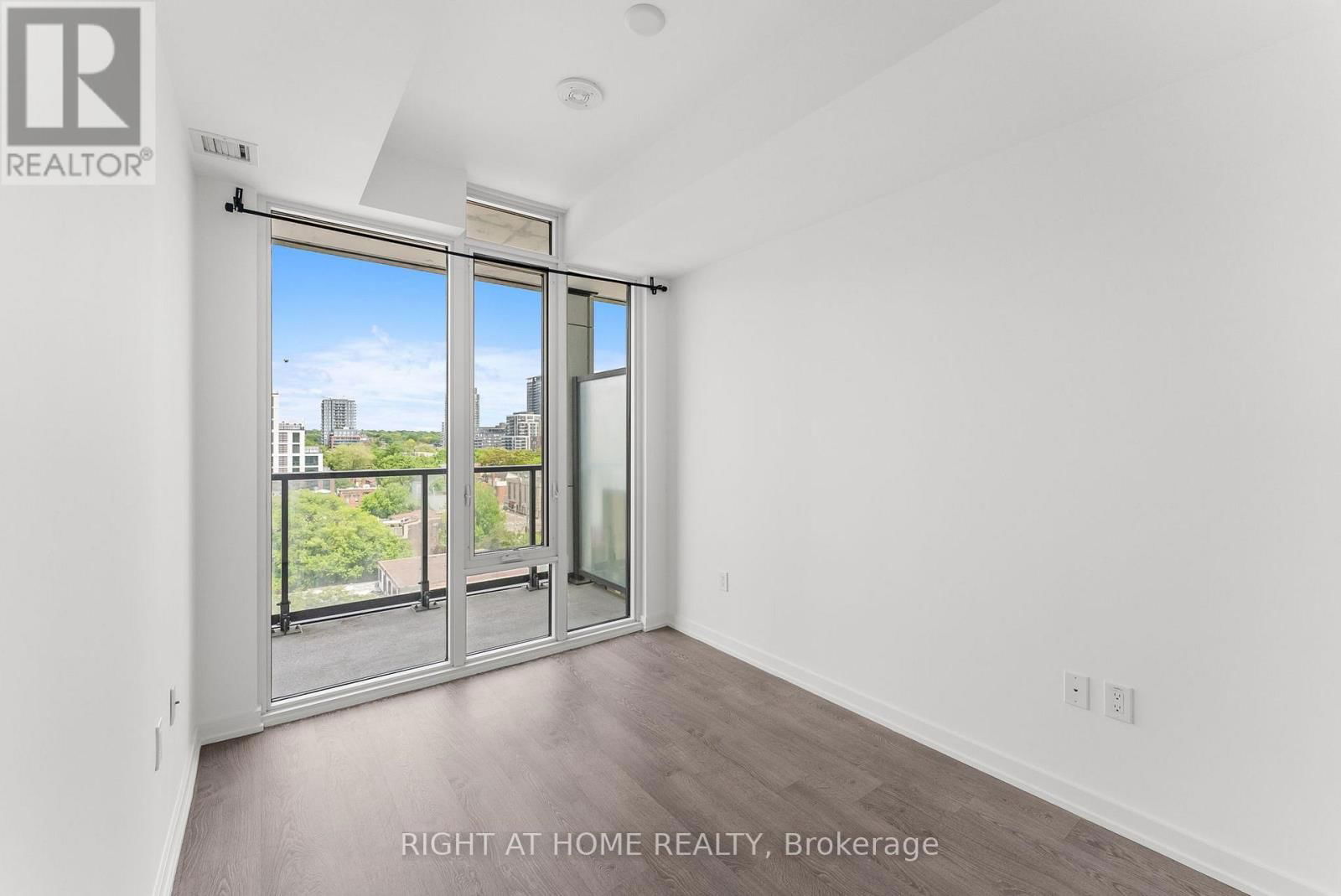 728 - 50 POWER STREET Image 12