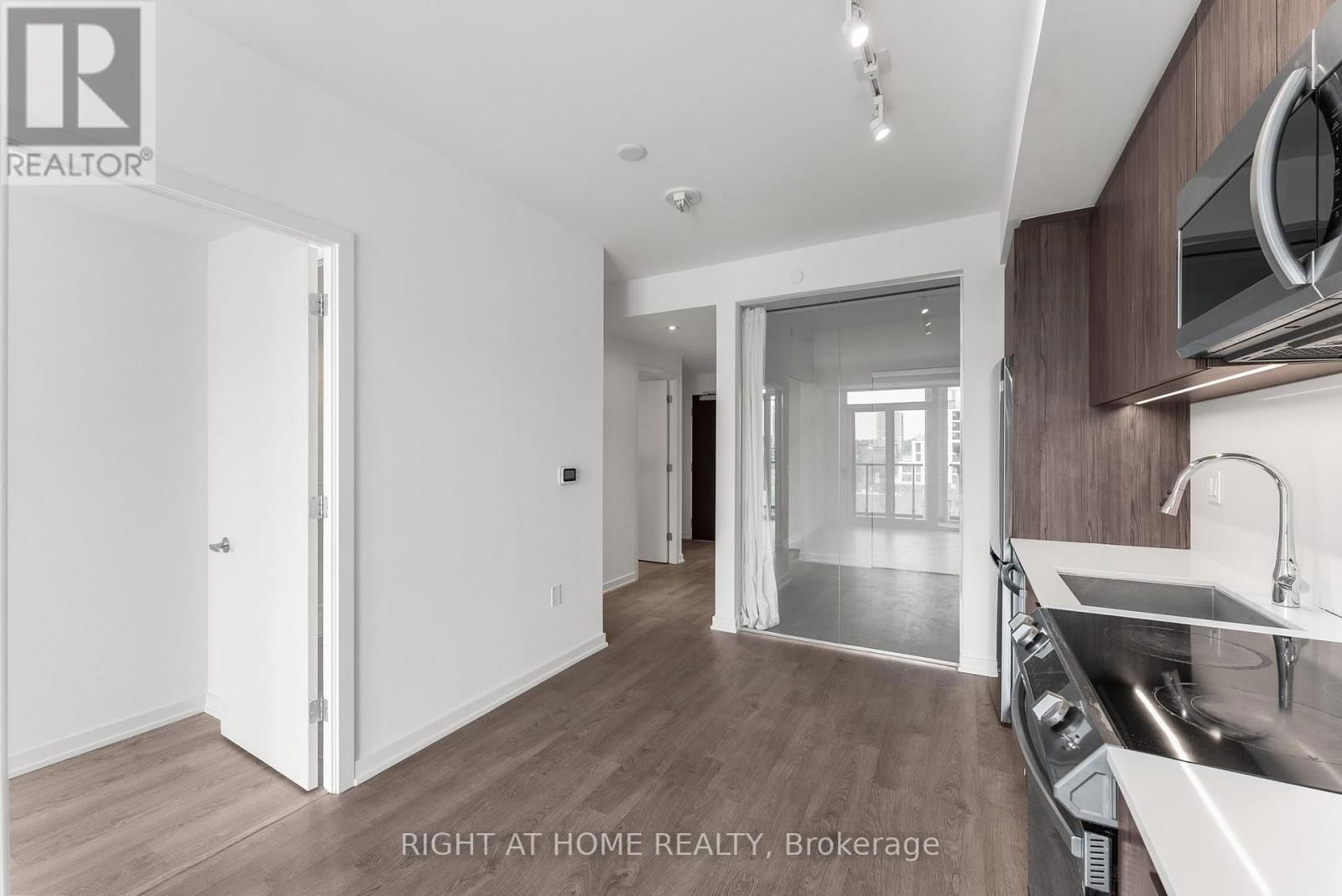 728 - 50 POWER STREET Image 9
