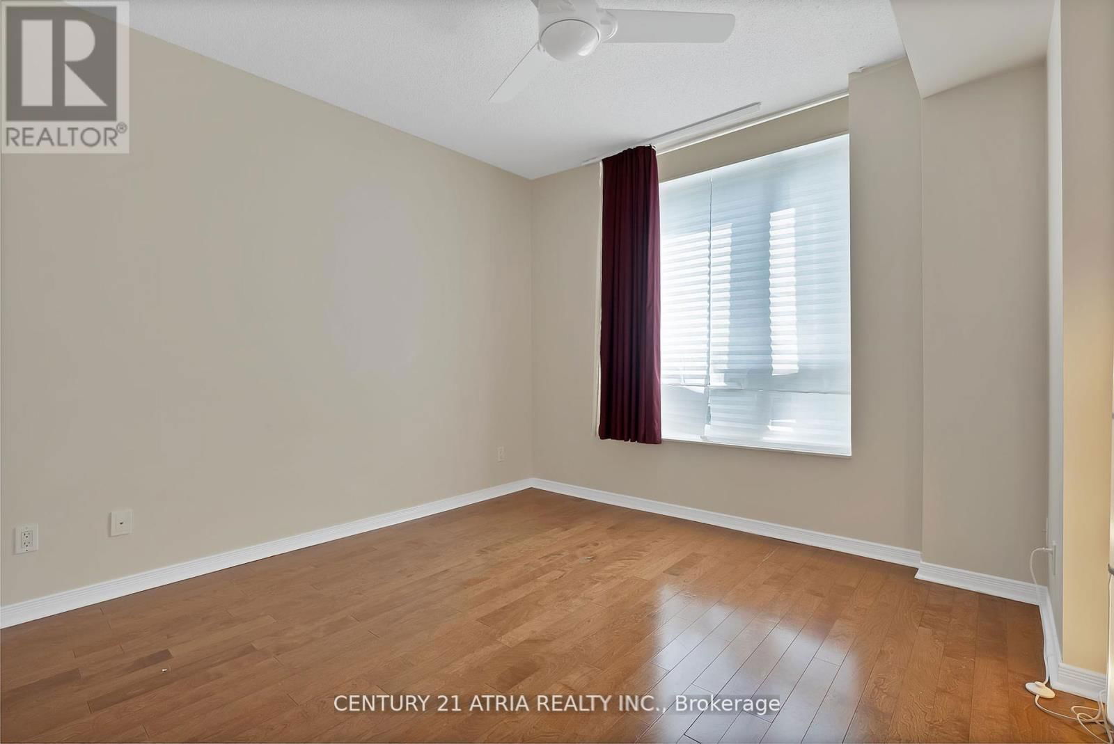 204 - 455 ROSEWELL AVENUE Image 13