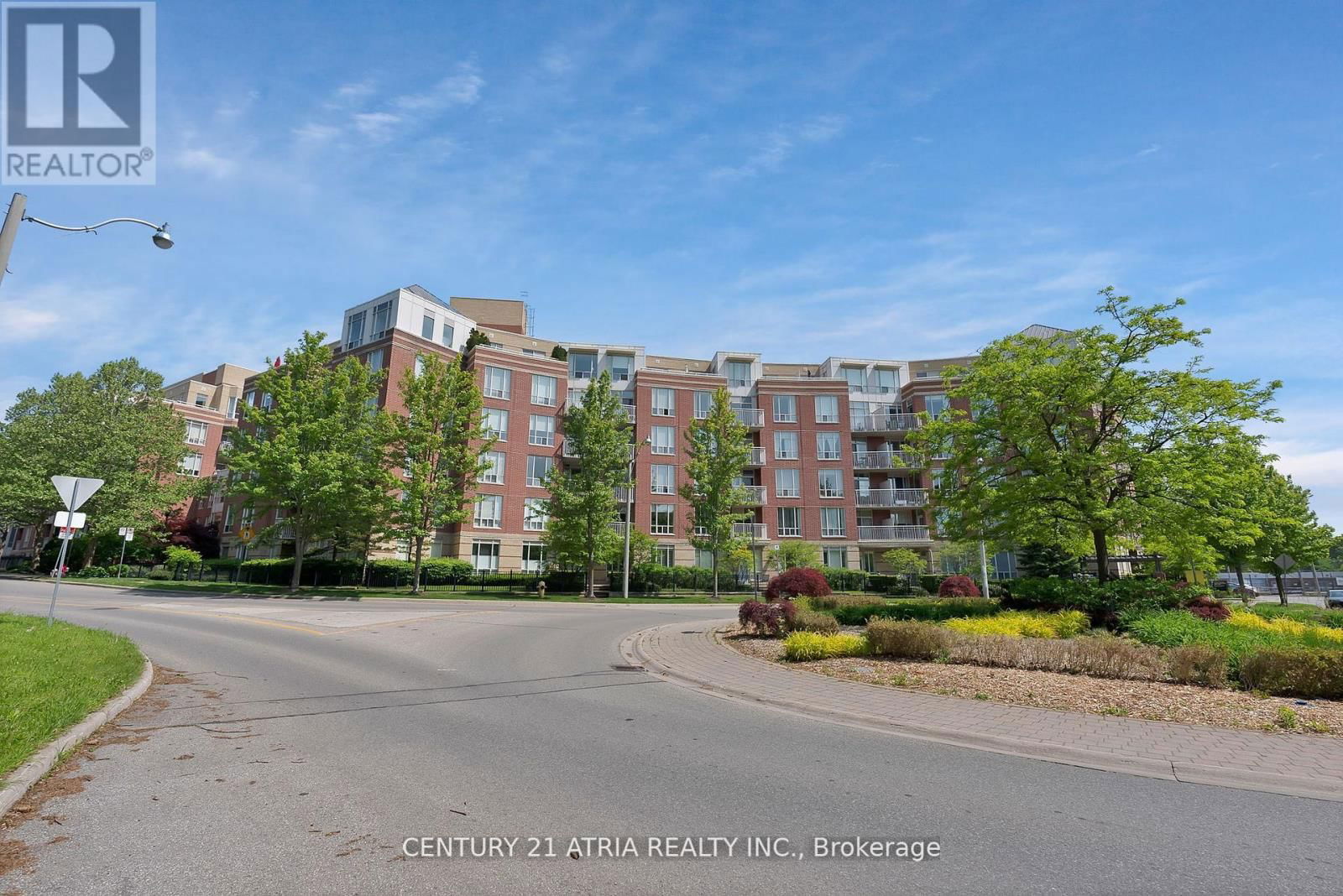 204 - 455 ROSEWELL AVENUE Image 2