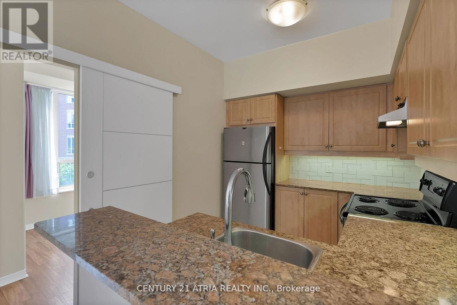 204 - 455 ROSEWELL AVENUE Image 22