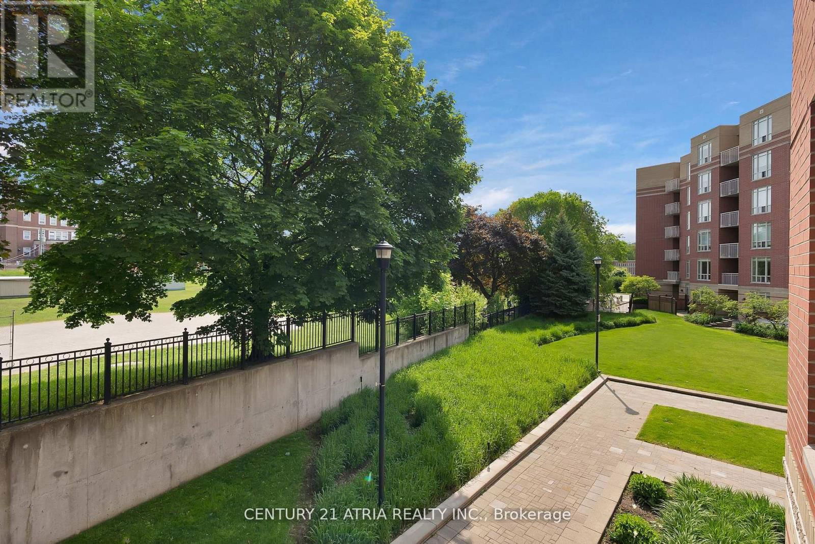 204 - 455 ROSEWELL AVENUE Image 37