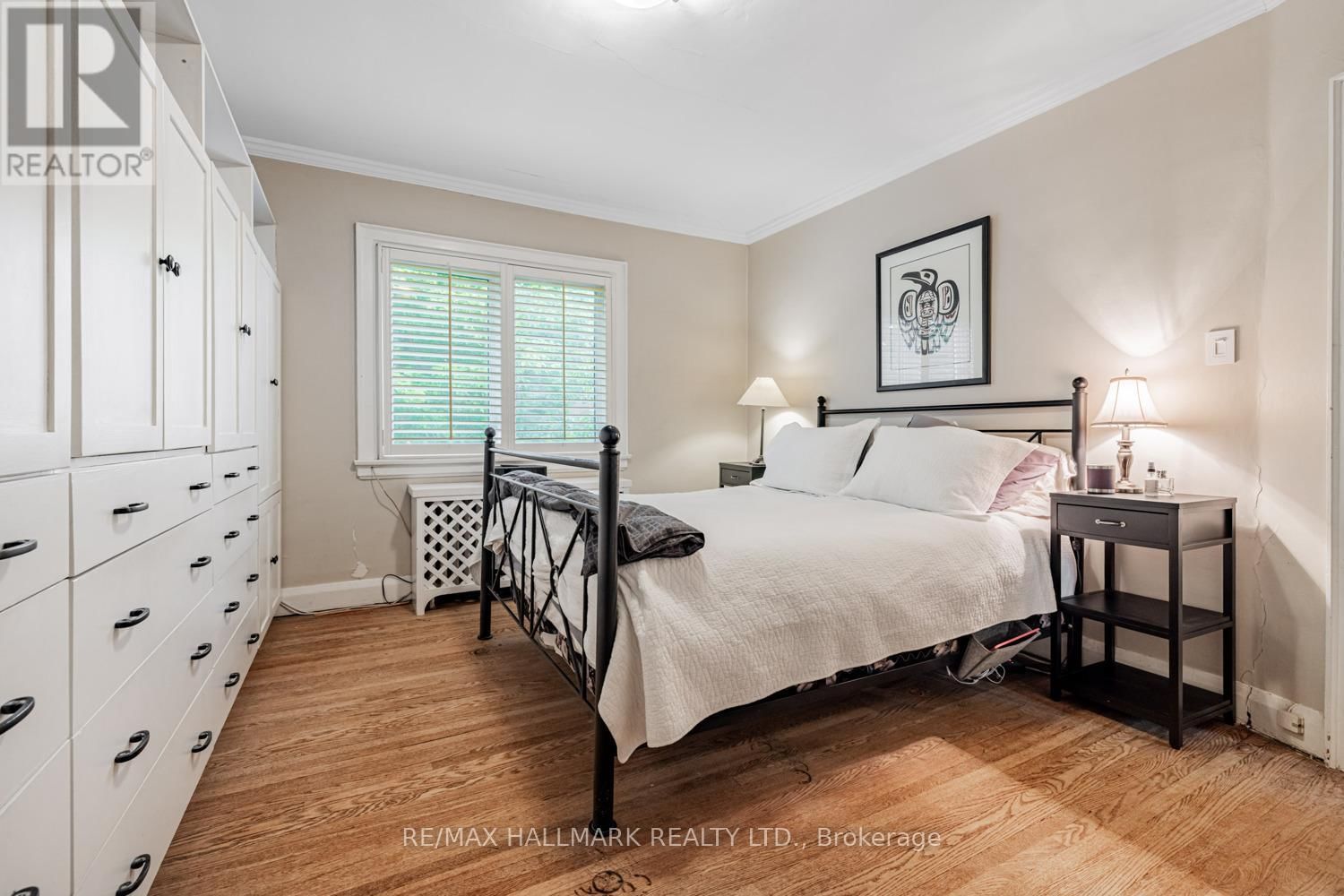 248 CASTLEFIELD AVENUE Image 21