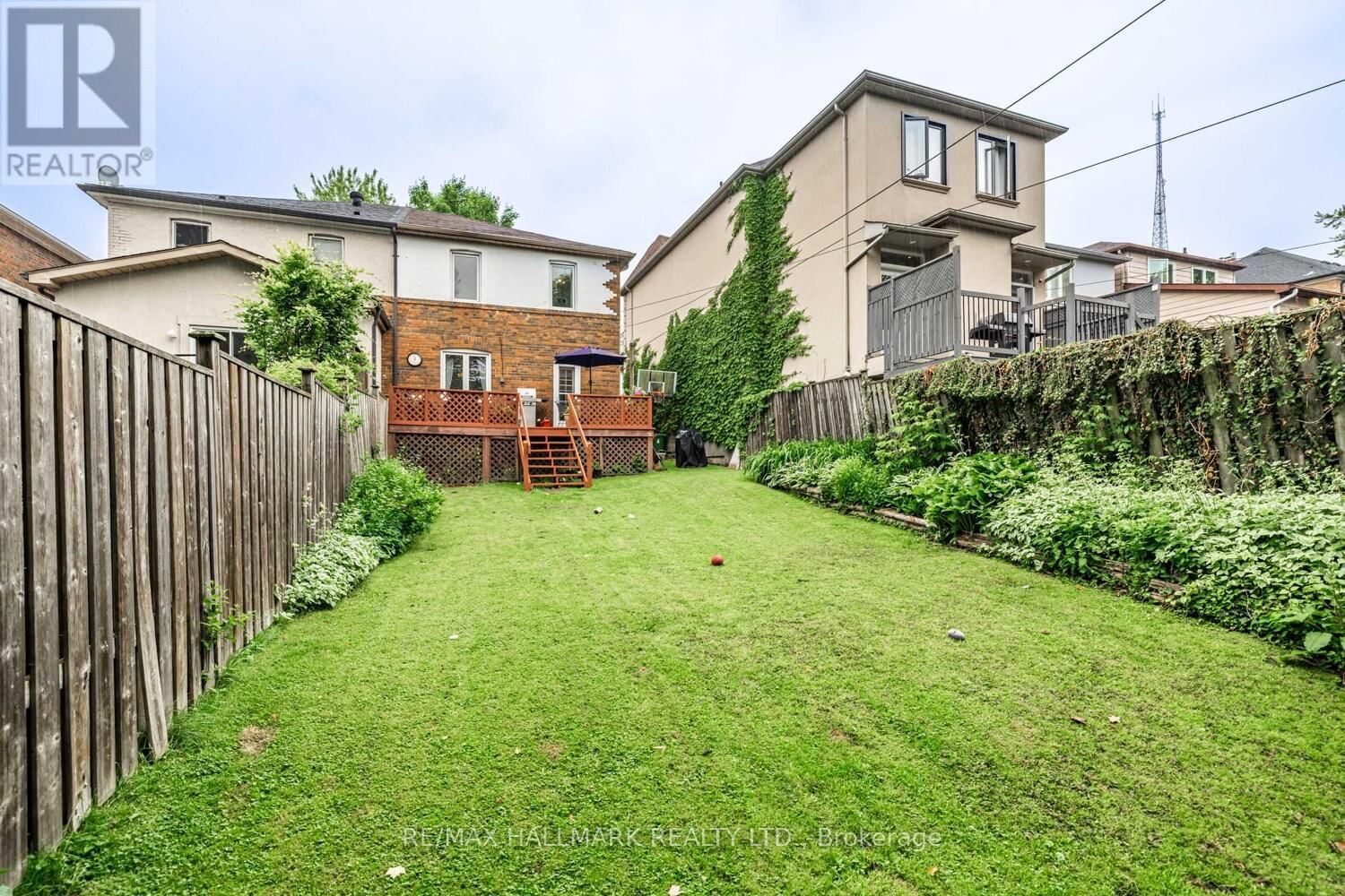 248 CASTLEFIELD AVENUE Image 27