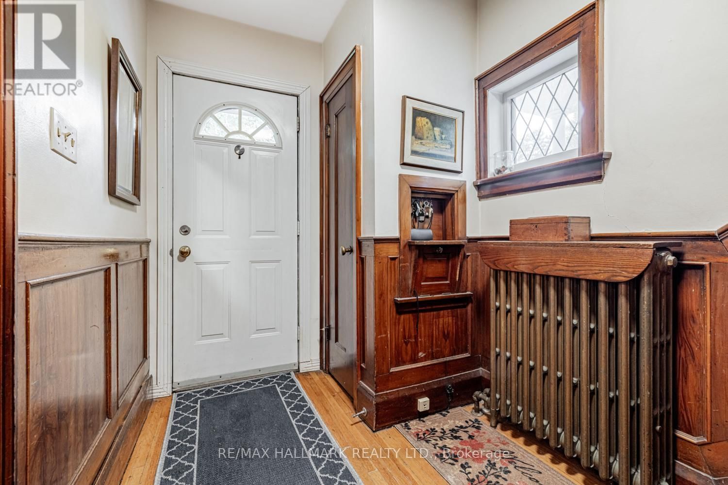 248 CASTLEFIELD AVENUE Image 3