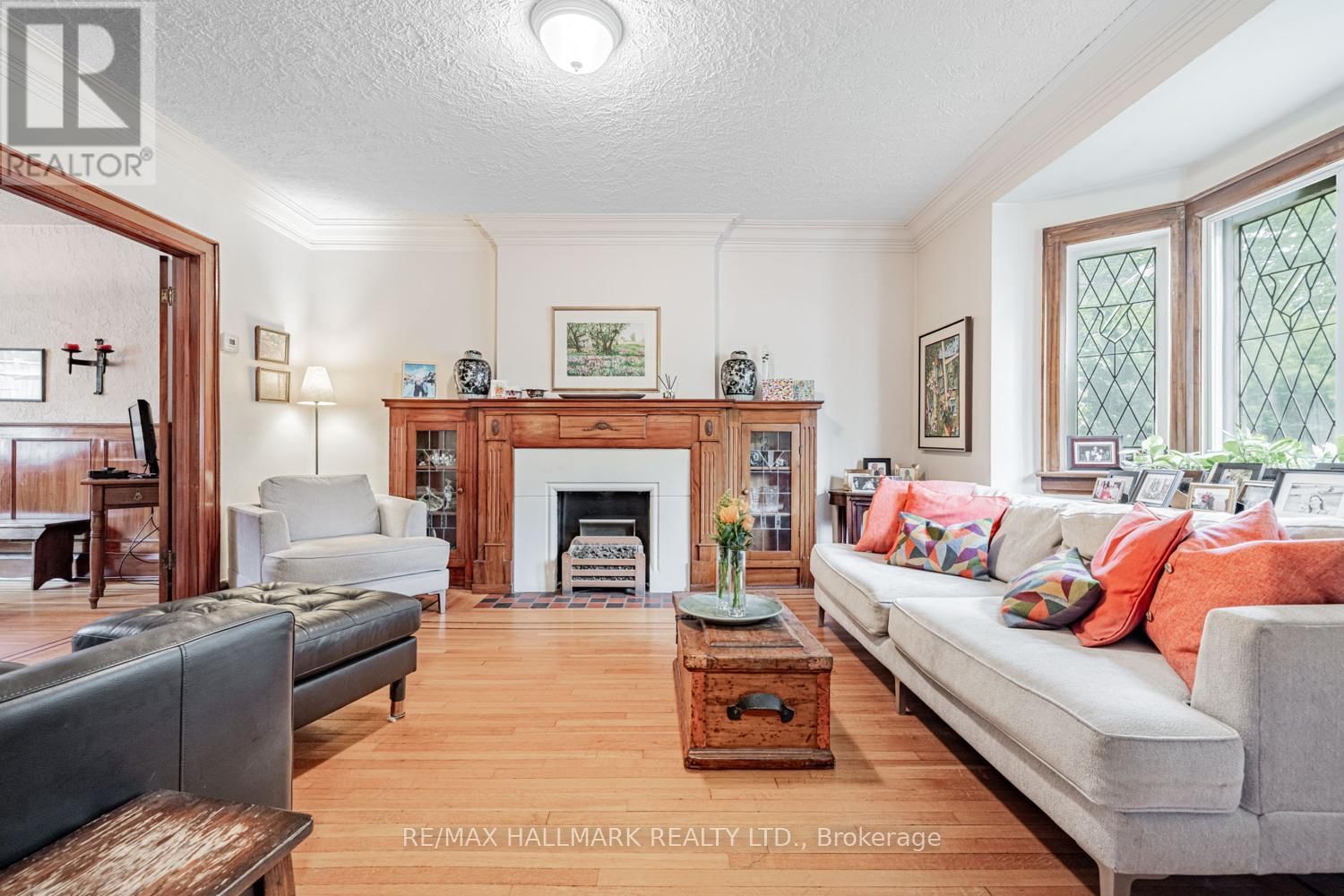 248 CASTLEFIELD AVENUE Image 5