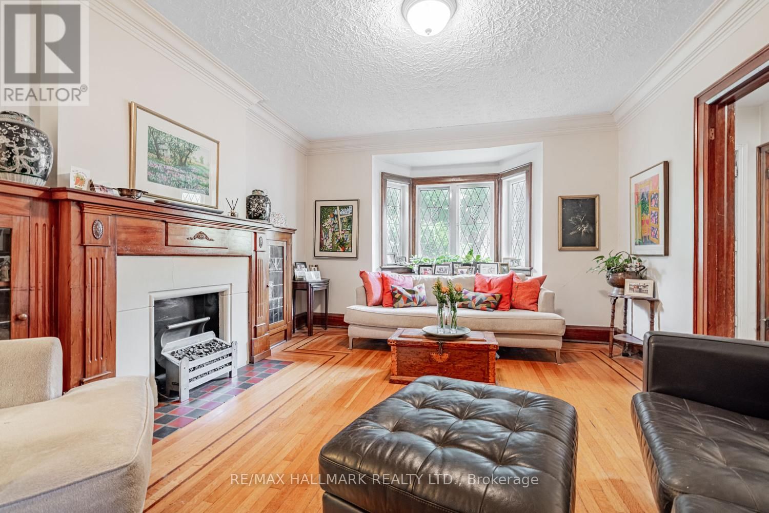 248 CASTLEFIELD AVENUE Image 8