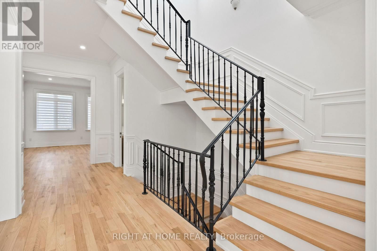 196 FLORENCE AVENUE Image 22
