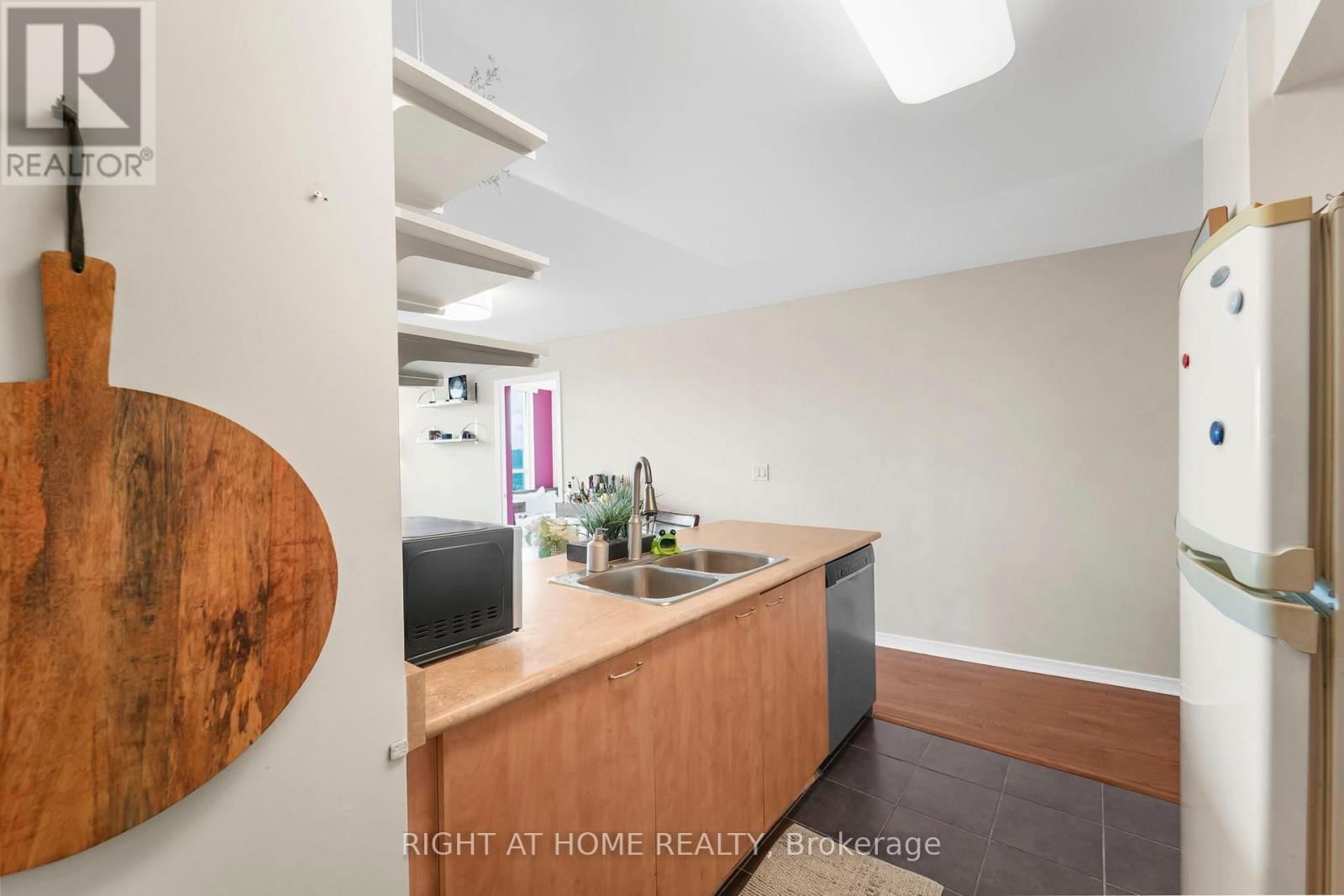 712 - 503 BEECROFT ROAD Image 17