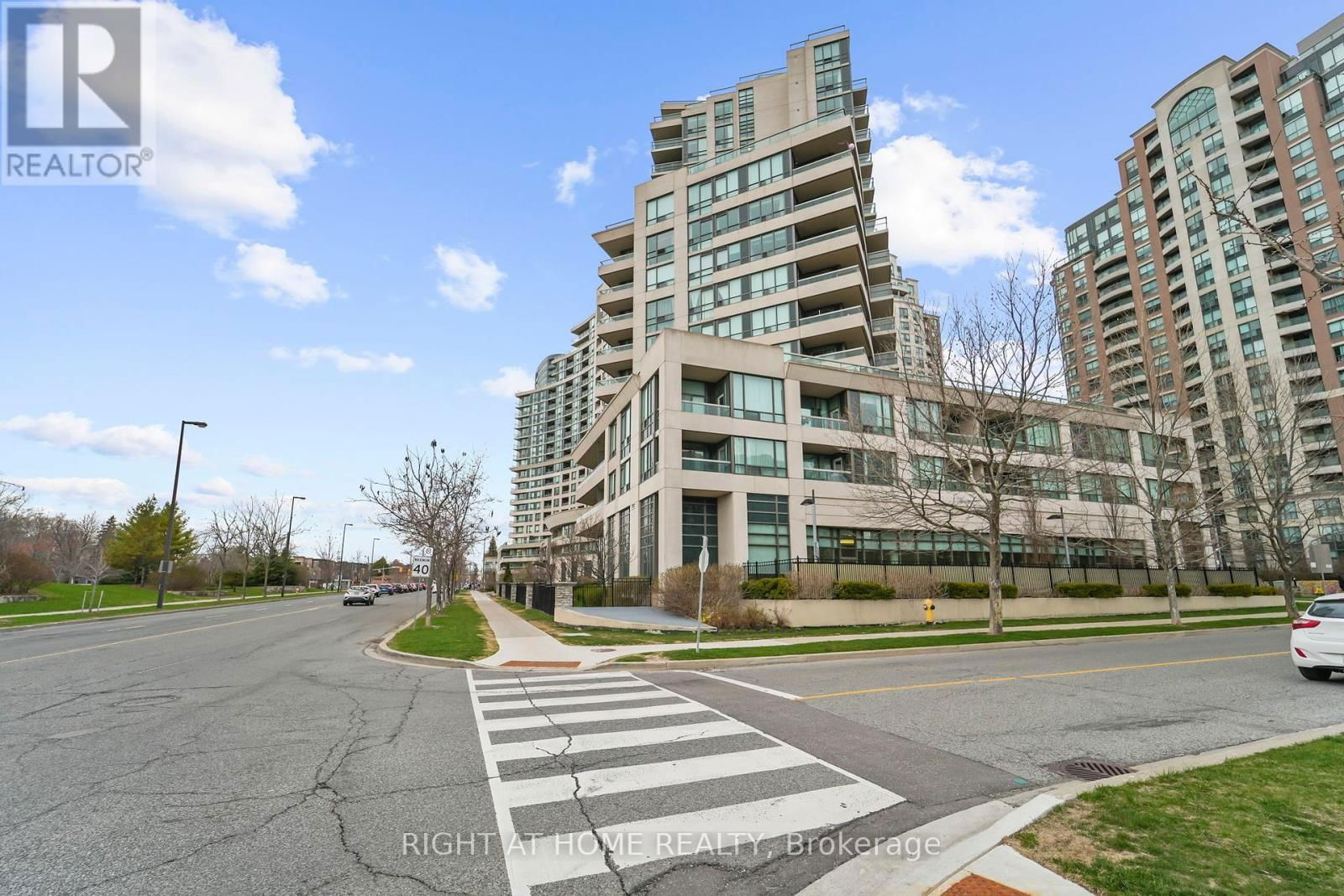 712 - 503 BEECROFT ROAD Image 3