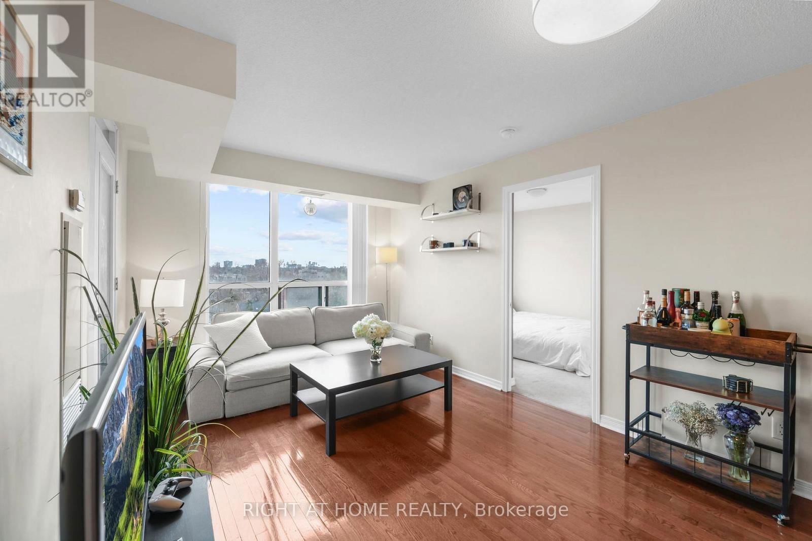712 - 503 BEECROFT ROAD Image 8